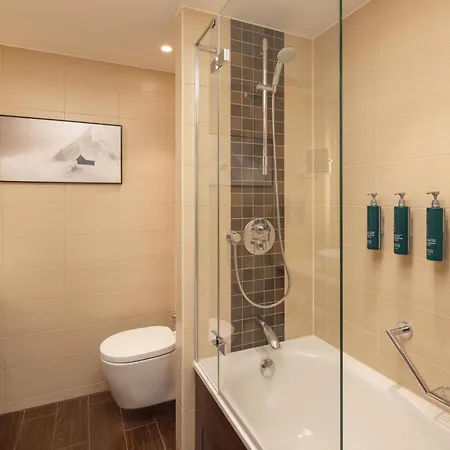 Hilton Garden Hotel 4*