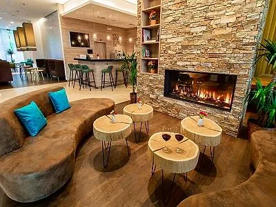 Hilton Garden 4* דאבוס